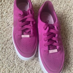 NEW Nike Air Force 1